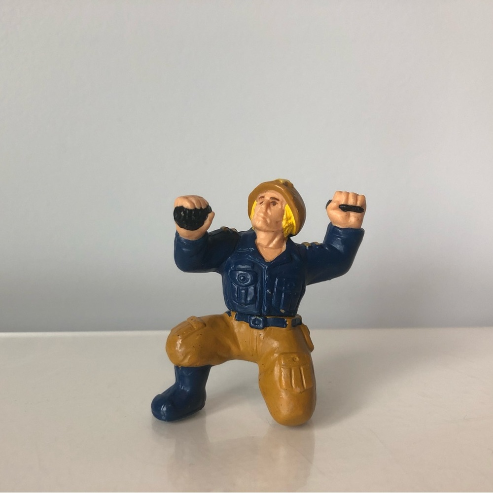 Combat figure